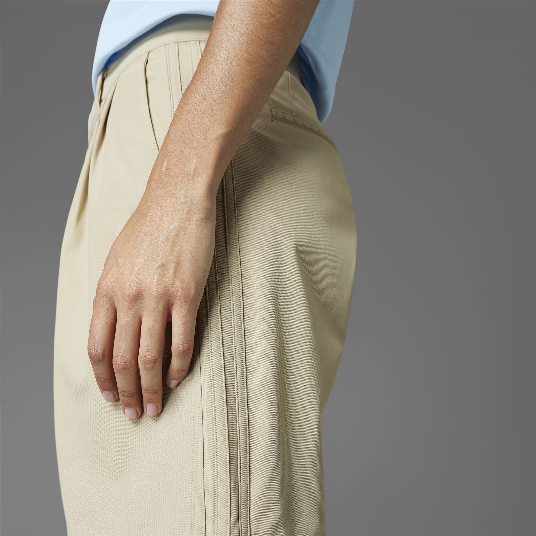 Twistknit Pleated Shorts Hemp - Image 8